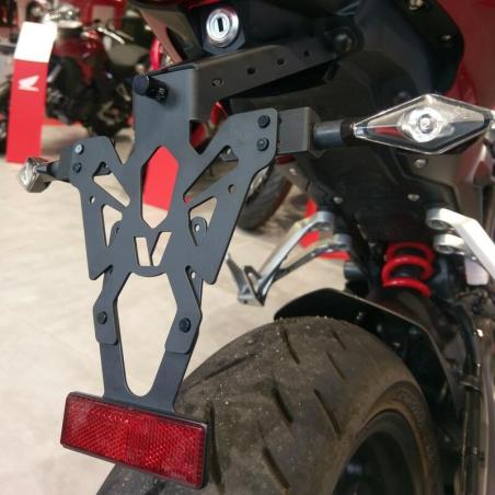 V PARTS C8-SPH031 : Portamatrículas Honda CB125R/300R negro