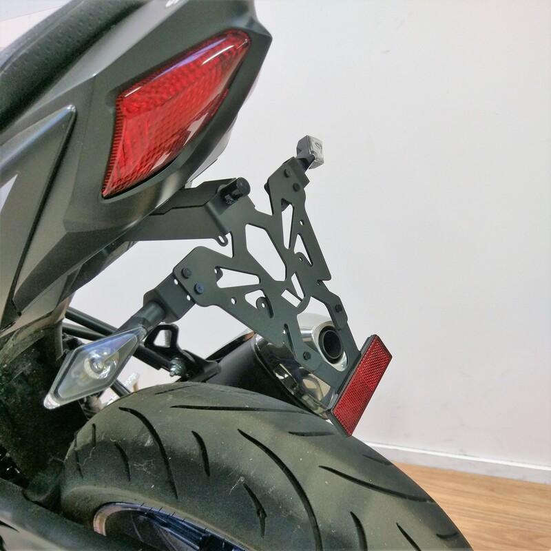 V PARTS C8-SPS004 : Portamatrículas Suzuki SV650X negro